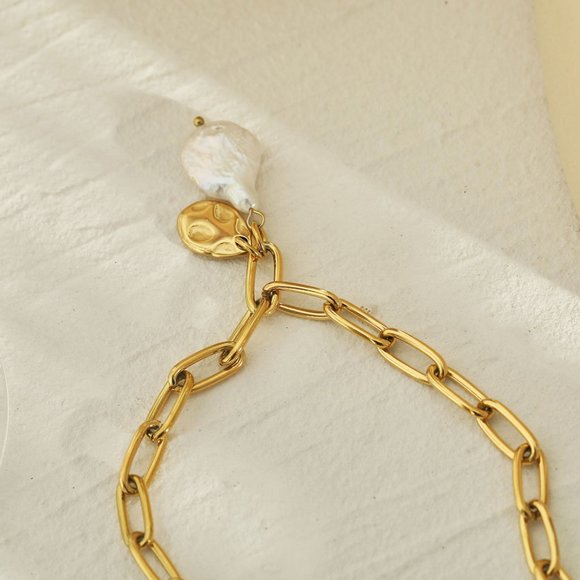 RYANN Necklace - Picture 6 of 7